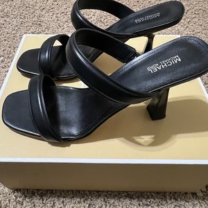 Michael kors Clara Sandal black leather size 9.5